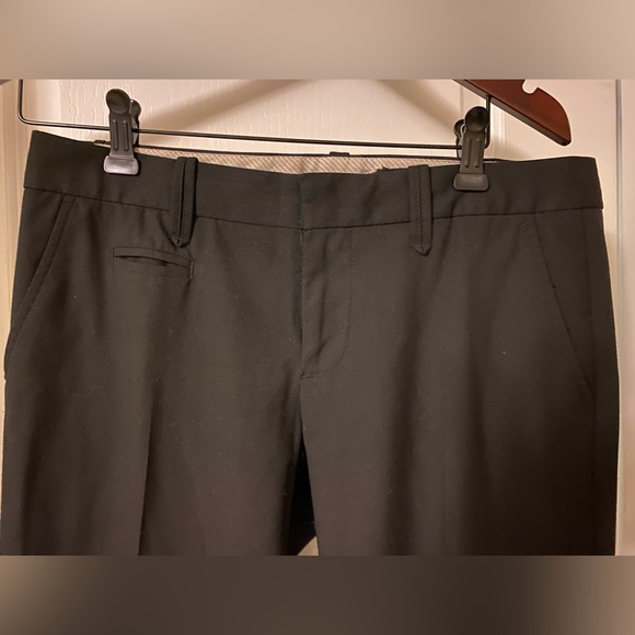 Beautiful black Gap straight leg trousers (size 2 but fits like 4) with pickets - Picture 2 of 8